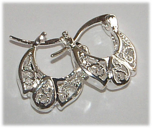 ***PRETTY AND EXCELLENT QUALITY!!***Fashion Jewellery - Fancy Silver Creole Hoop Earrings
