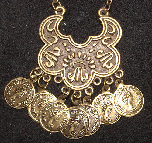 ***LOOK!!!*** BEAUTIFUL BRONZE Necklace and Earrings Set!