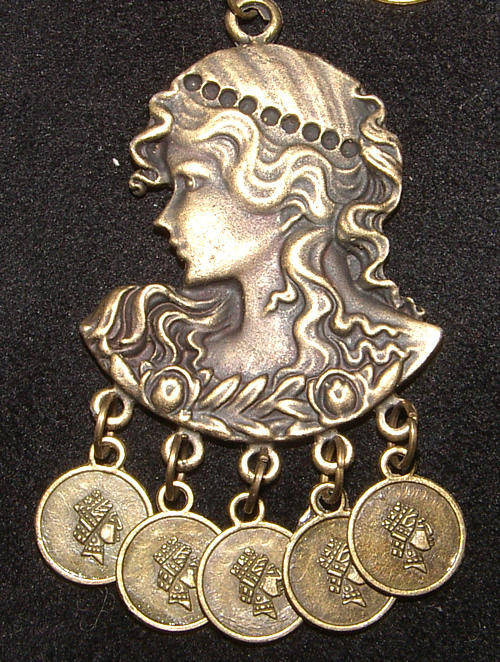 ***LOOK!!!*** BEAUTIFUL BRONZE Necklace and Earrings Set!