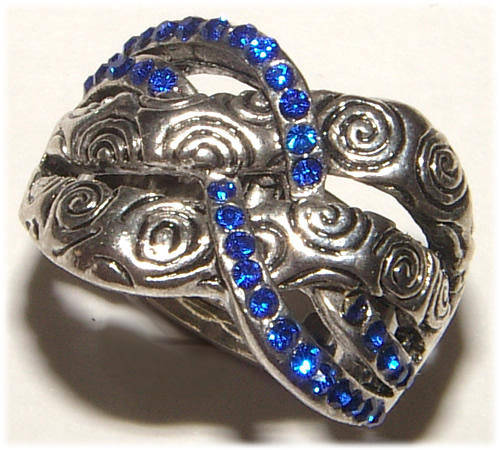 BEAUTIFUL RHINESTONE ENCRUSTED DRESS RING - ***NEW***!