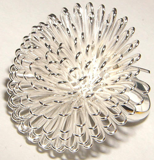 ***CUTE!!!*** SILVER FLOWER NEEDLES DRESS RING - NEW!