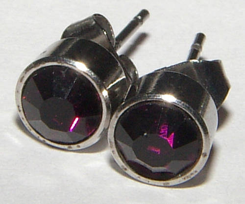 ***NON - ALLERGIC!!!*** PRETTY STAINLESS STEEL STUD EARRINGS!