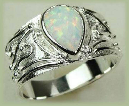 ***NATURAL GEMSTONES!!!***STUNNING NATURAL OPAL IN STERLING SILVER RING!!!