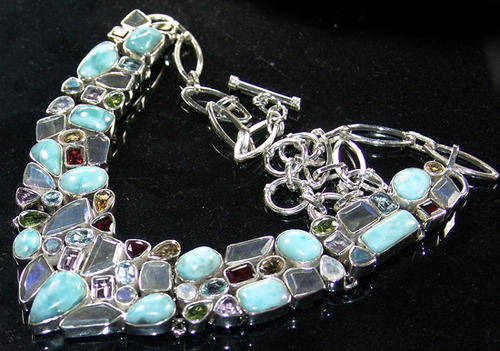 ****PURE BEAUTY IN NATURAL GEMSTONES!!****ONE OF A KIND NECKLACE!