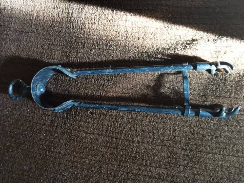 ANTIQUE  CAST IRON COAL TONG