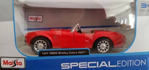 1965 Shelby Cobra 427 (1:24 Scale) by Maisto