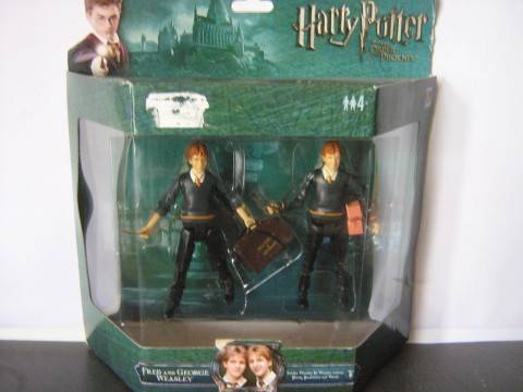 Auction: Action Figure: Harry Potter - Fred and George Weasley---------- (Reduced to clear)