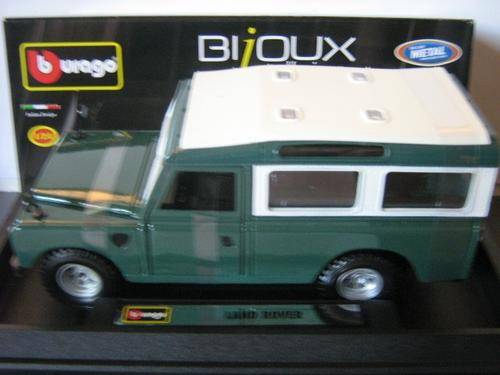Land Rover (Scale 1/24) by Bburago BIJOUX Collezione