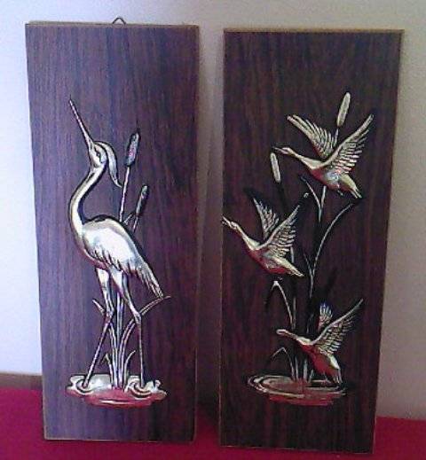 Birds setting with wood backing