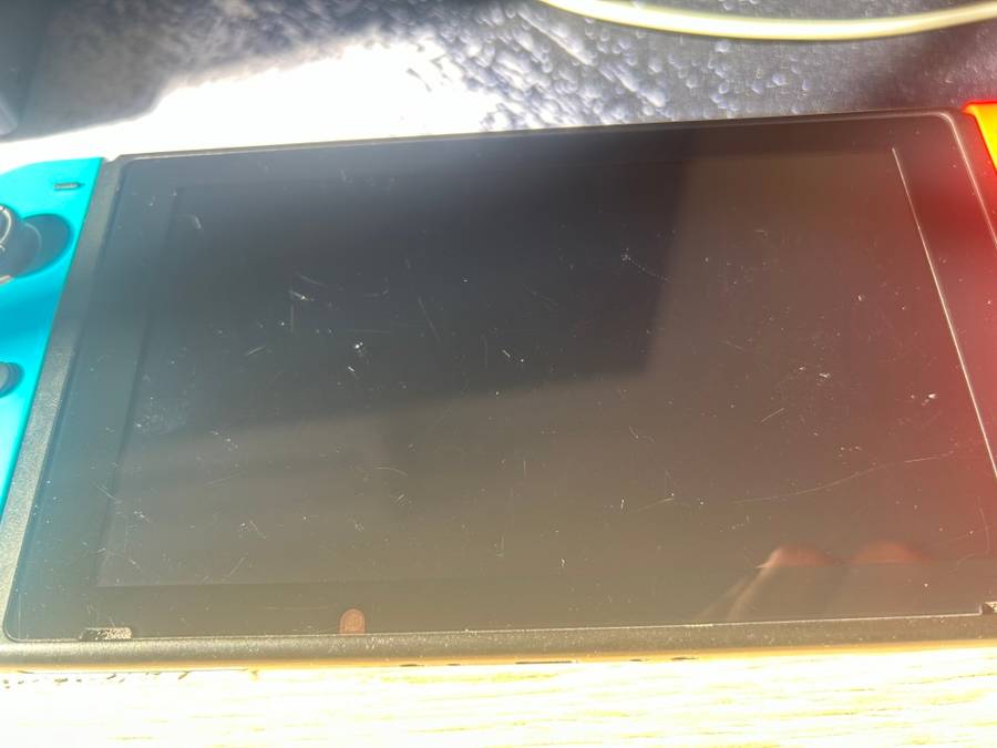 Nintendo Switch V2 Neon Red / Neon Blue