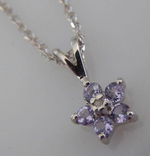Tanzanite/diamond  Pendant - 9 carat white gold