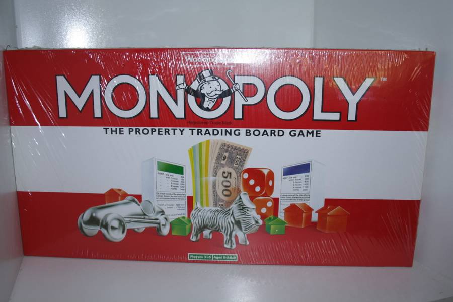Original 1994 Waddingtons Monopoly  sealed in box