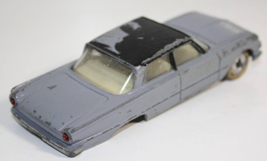 Original Vintage DINKY Ford Fairlane Meccano Ltd.