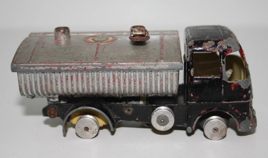 CORGI  E.R.F. Cement Truck model 64 Original Vintage (Made in GT. Britain)