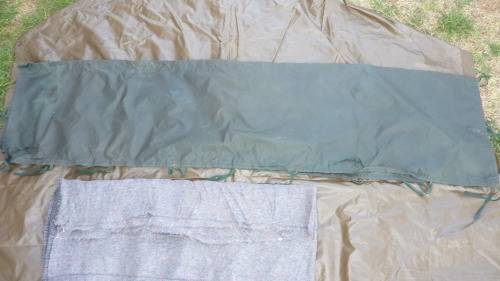 2) A RHODESIAN ISSUE BLANKET & OLIVE GREEN BLANKET WRAP-IN GOOD CONDITION-LOW START!