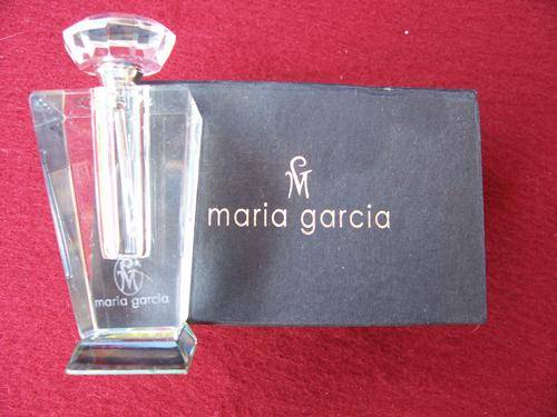 MARIA GARCIA-BOXED CRYSTAL PERFUME BOTTLE.R1.00 START-Crazy Wed Auction.