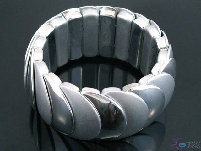 Argent Half-round Stretch Bracelet