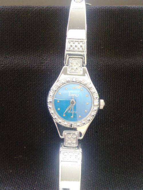 Stylish Lady Wrist Women Watch