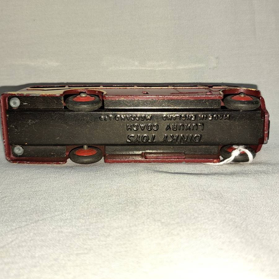 Dinky Bus - Luxury Coach - No. 29g/281