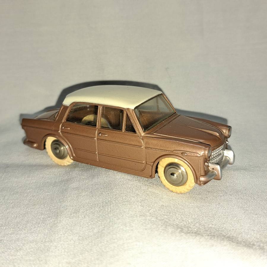 Dinky Fiat 1200 Car - No. 24n/531