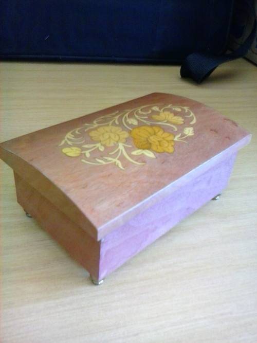 Glazed wooden musical jewelry box