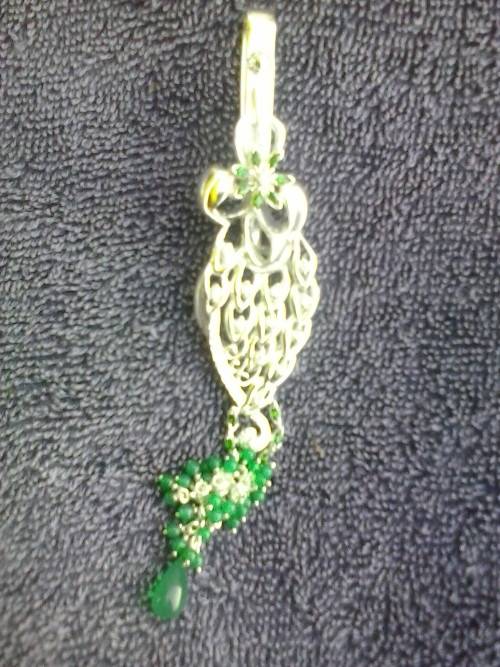 Silver coloured metal keyring with green beads, new in box - never used, 13.5cm long