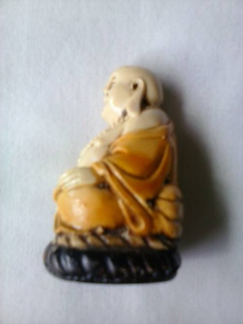 Buddha figurine - small, made from resin, 5.5cm high
