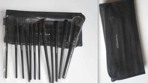 MAC 12 MAKEUP BRUSHES + CASE, FREE POSTAGE !