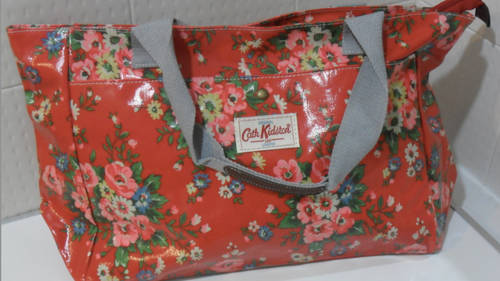 CATH KIDSTON RED FLORAL DESIGN HANDBAG FREE POSTAGE, PAYPAL ONLY!