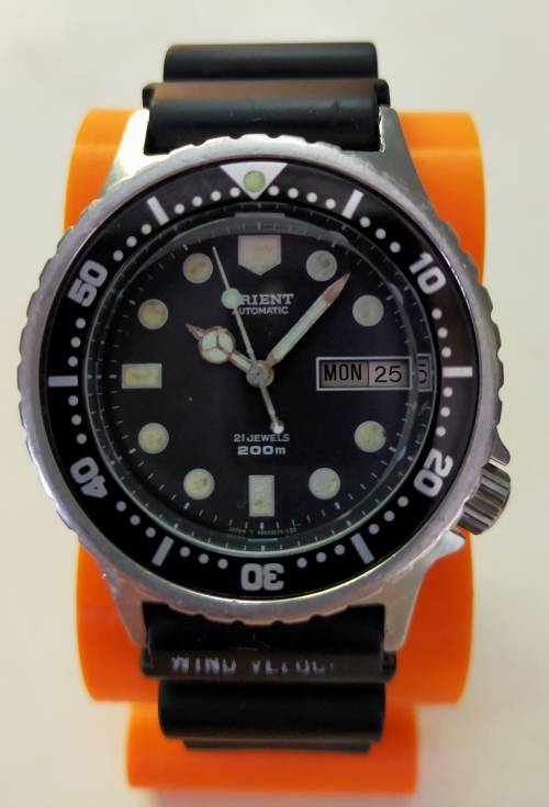 Orient Diver, 200m automatic