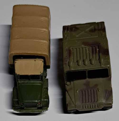 2 MILITARY  TOY TRUCK`S. 8CM