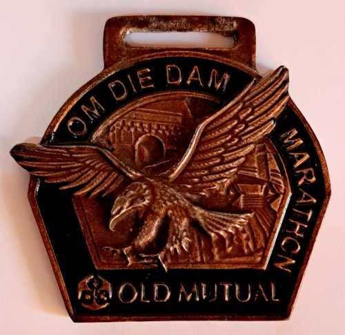 OLD-MUTUAL MEDAL  ** OM  DIE DAM MARATHON **   BIG MEDAL  ???