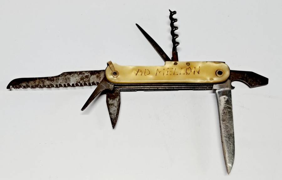 ** RARE** ANTIQUE OLD RED CROSS KNIFE  OLD & SCARES  !!!!!!  .