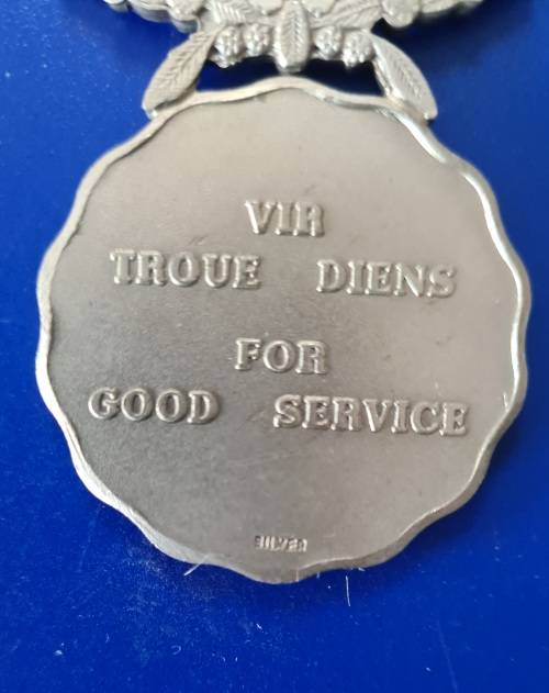 SADF GOOD SERVICE MEDAL SILVER (20 YR) - FULL SIZE + MINIATURE