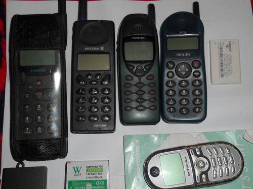 ABSOLUTE Bargin> 5 celphones, nokia, siemens, motorola, ericson bulk lot