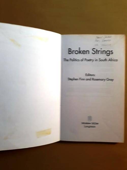 Broken Strings - The Politics of Poetry in South Africa, ed. Finn/Gray