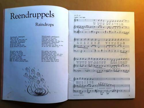 Met Oop Oë/With Open Eyes, Fourteen Little Songs, Maria van der Mark