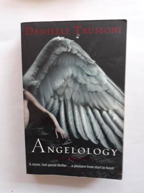 Angelology, Danielle Trussoni