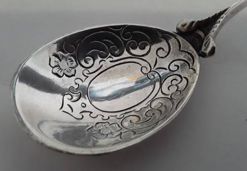 Early Dutch solid silver caddy spoon by Gebruder Niekerk.