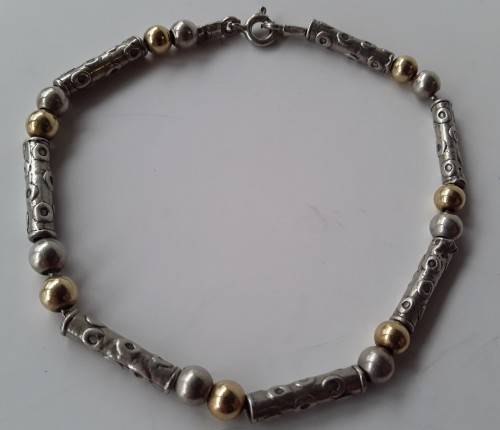 Vintage sterling silver bead bracelet. Stamped: 925