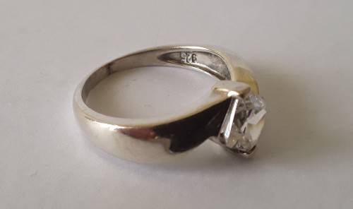 Designer `Diamonique` sterling silver ring with CZ stone. Size: N (17mm)