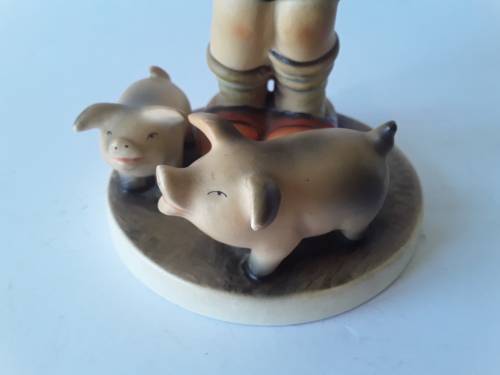 Lovely Vintage Goebel Hummel `Farm Boy With Pigs` Figurine. H: 14,5 cm