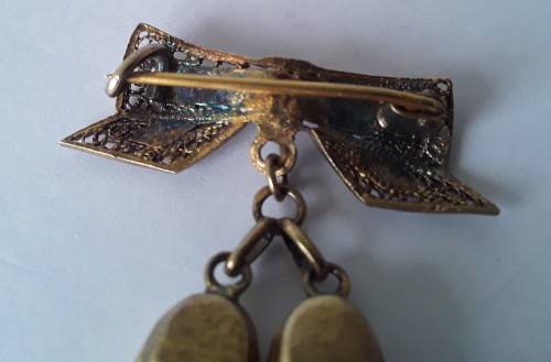 Gorgeous Filigree Gold Gilt on Solid Silver Bow & Clogs Brooch from Beira Mozambique