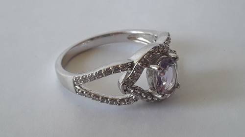 925 sterling silver ring with lilac stone. Size: N1/2 (17.3mm)