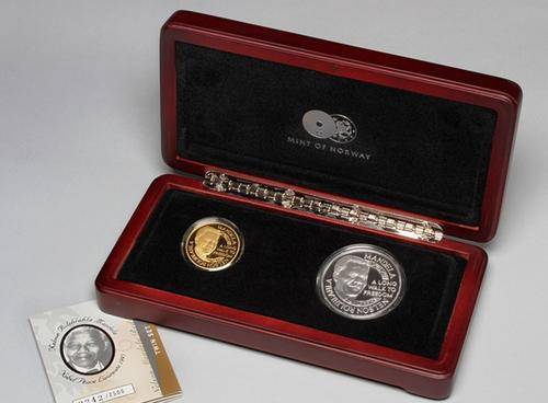 Mandela Red Ribbon Twinset