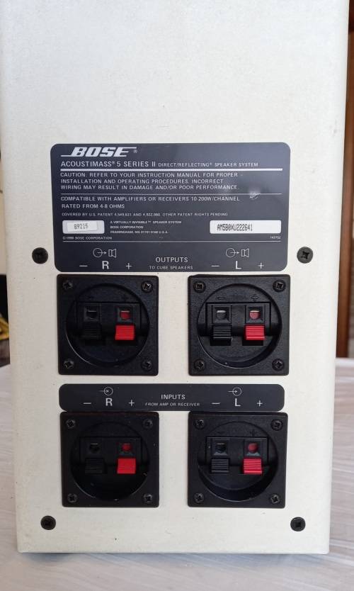 BOSE Speaker System white.