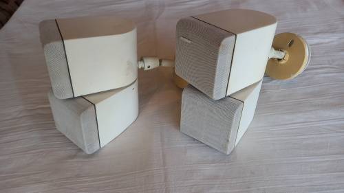 BOSE Speaker System white.