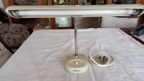 Study desk lamp metal, off-white.