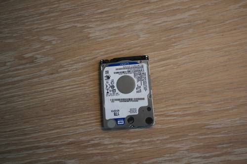WD Blue 1tb HDD 2.5in