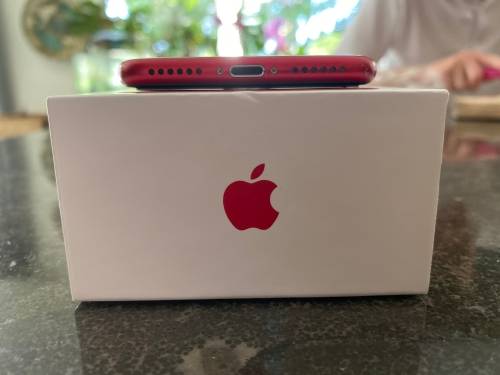 iPhone 8 64gb Product Red